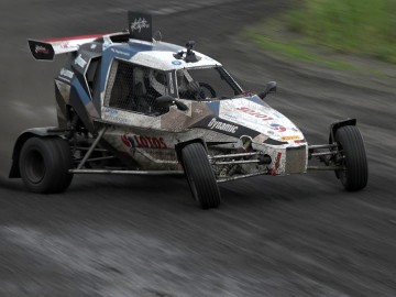  Kajetan Kajetanowicz za kierownicą CrossKarta